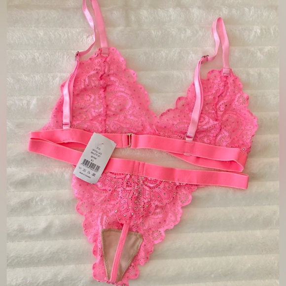 CandyLand | NWT Pink Crystal Lace Bracelet Set - Picture 2 of 6